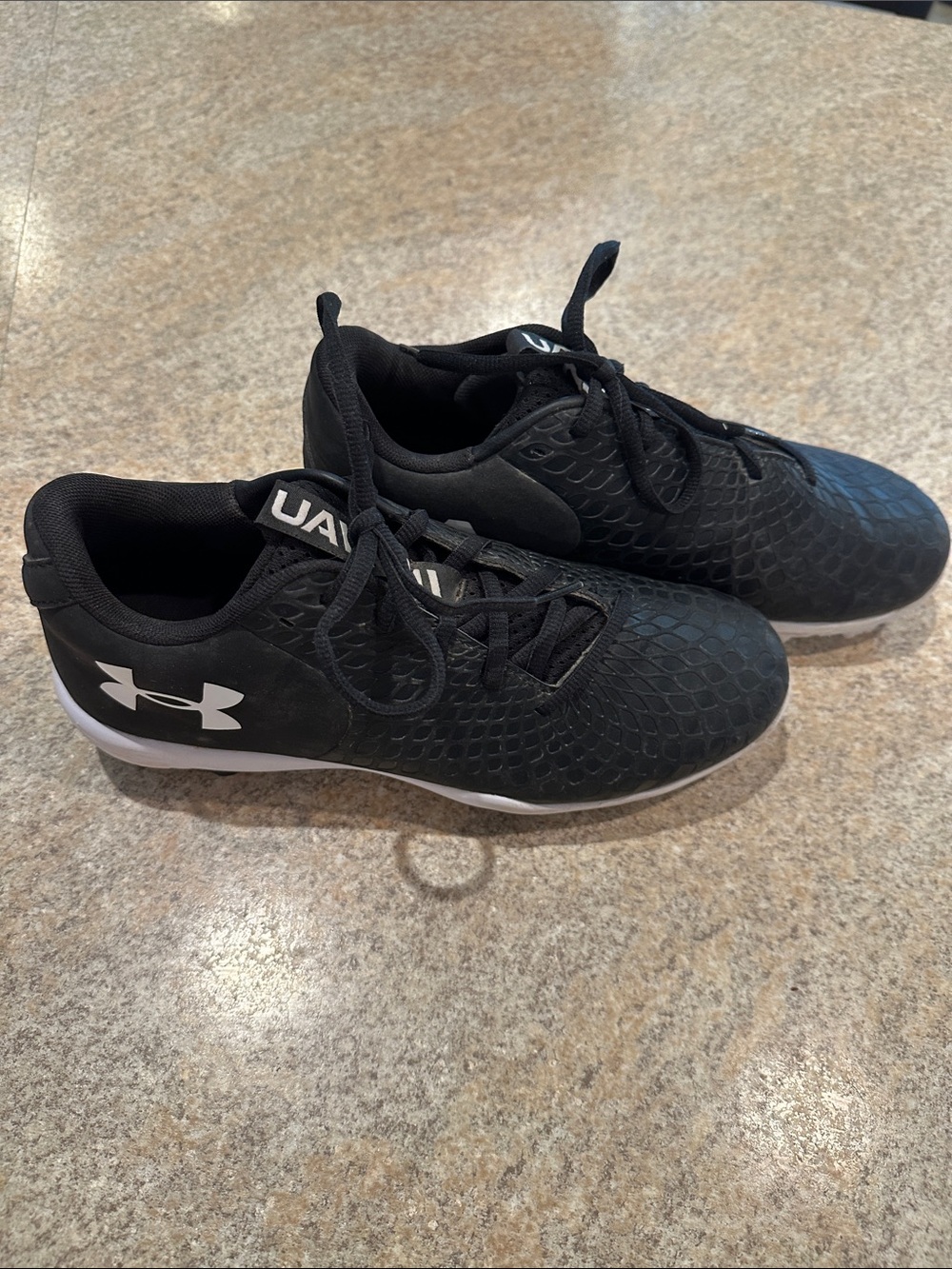 Under Armour Black Mesh Lace-Up Sneaker